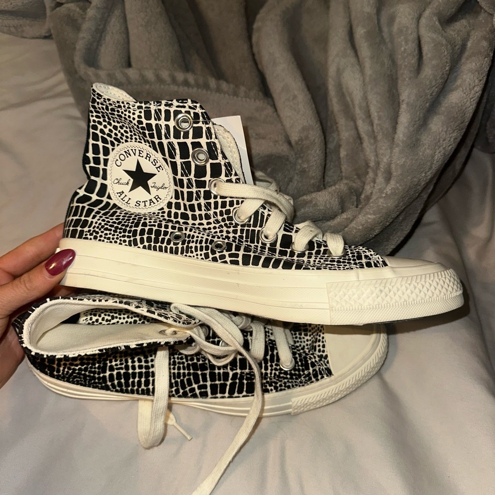 Converse Women's Black and White Croc-Pattern Sneakers